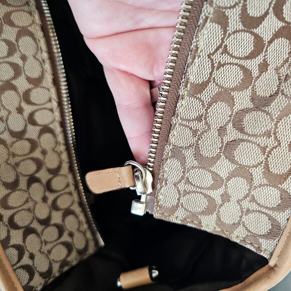 Coach Tote Bag - Picture 11 of 12